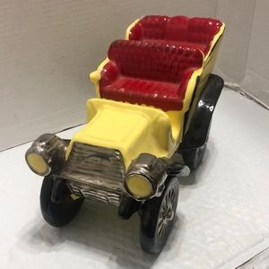 VINTAGE PORCELAIN ANTIQUE AUTOMOBILE PLANTER, EXC.